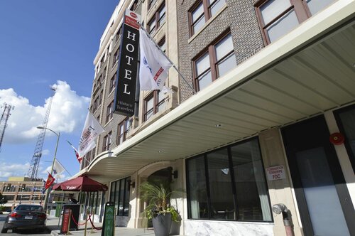 Внешний вид отеля Best Western Premier Historic Travelers Hotel Alamo Riverwalk в Сан-Антонио, фото 5