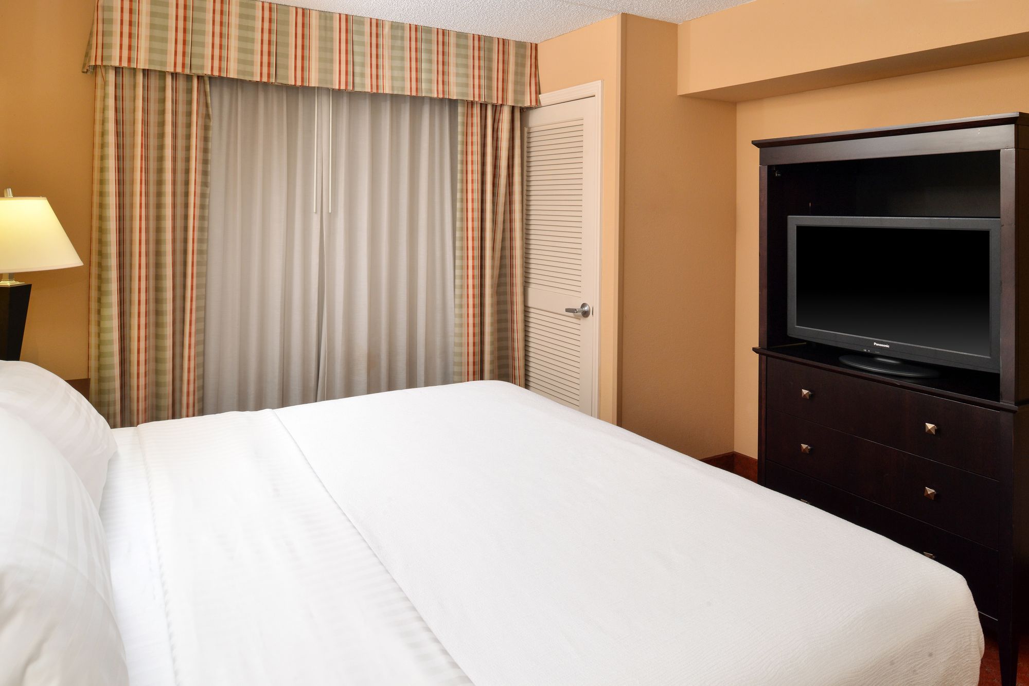 Фото Holiday Inn Martinsburg, an Ihg Hotel