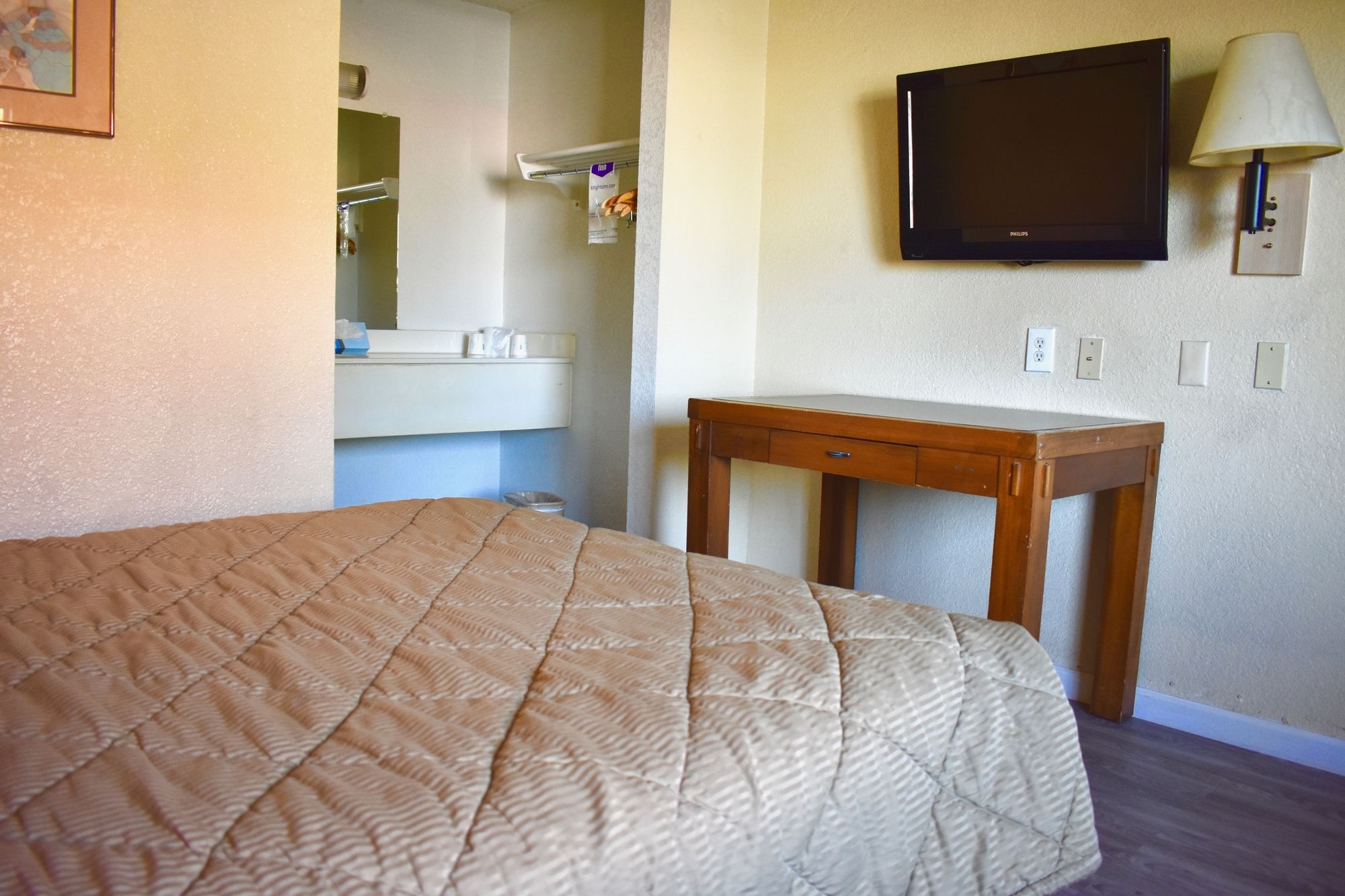 Фото Knights Inn Mesa