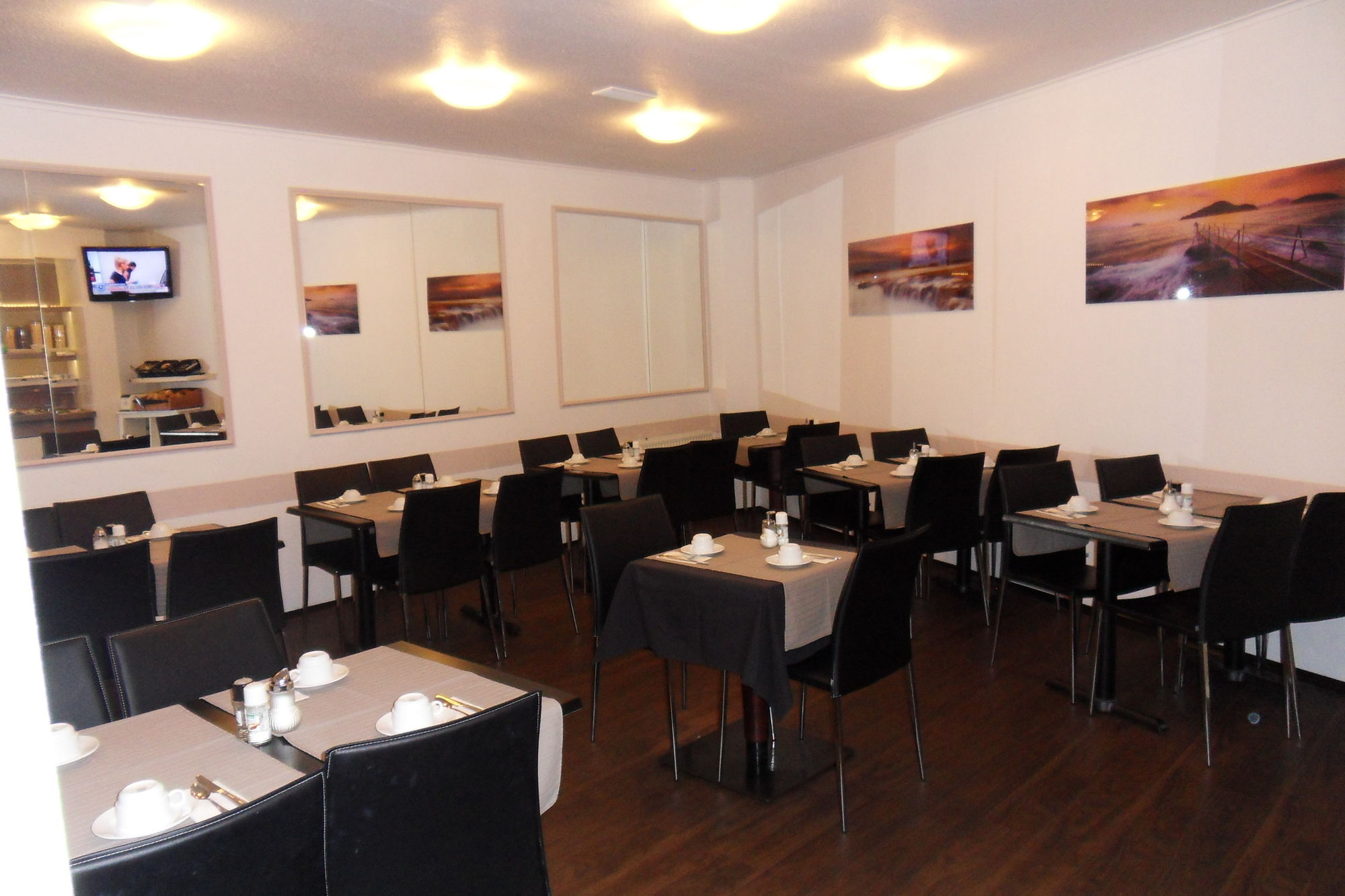 Фото Hotel Carlton