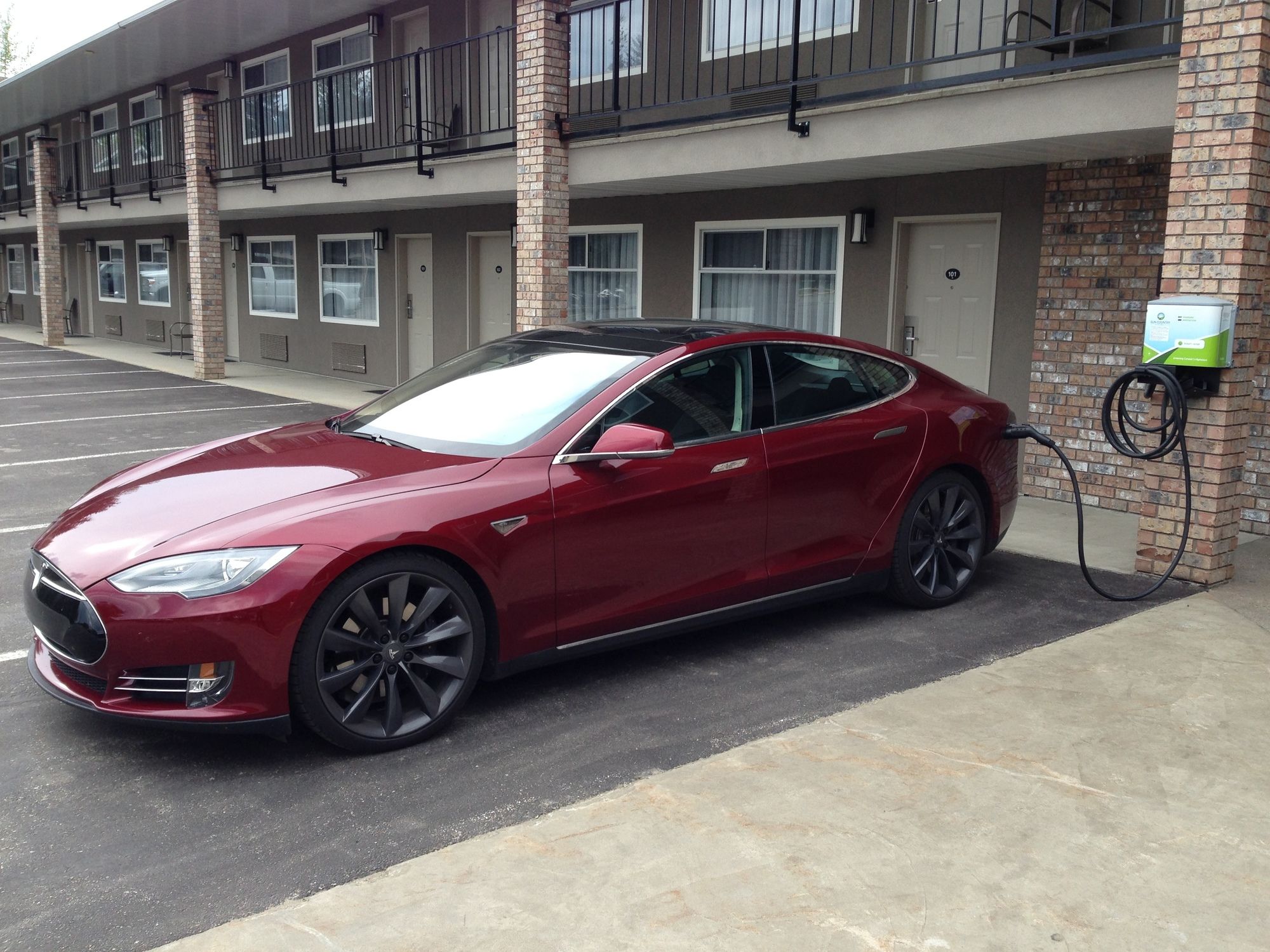 Фото Best Western Sicamous Inn