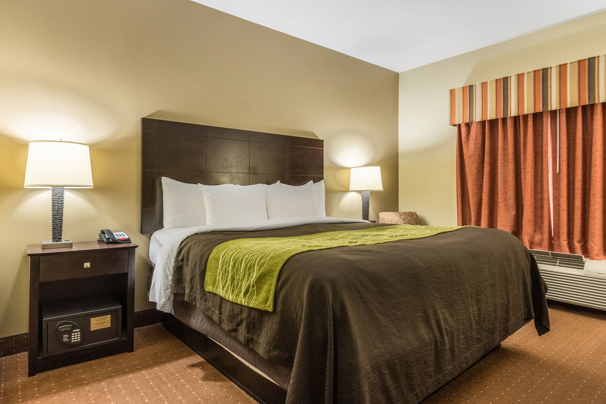 Фото Comfort Inn & Suites Scott-West Lafayette