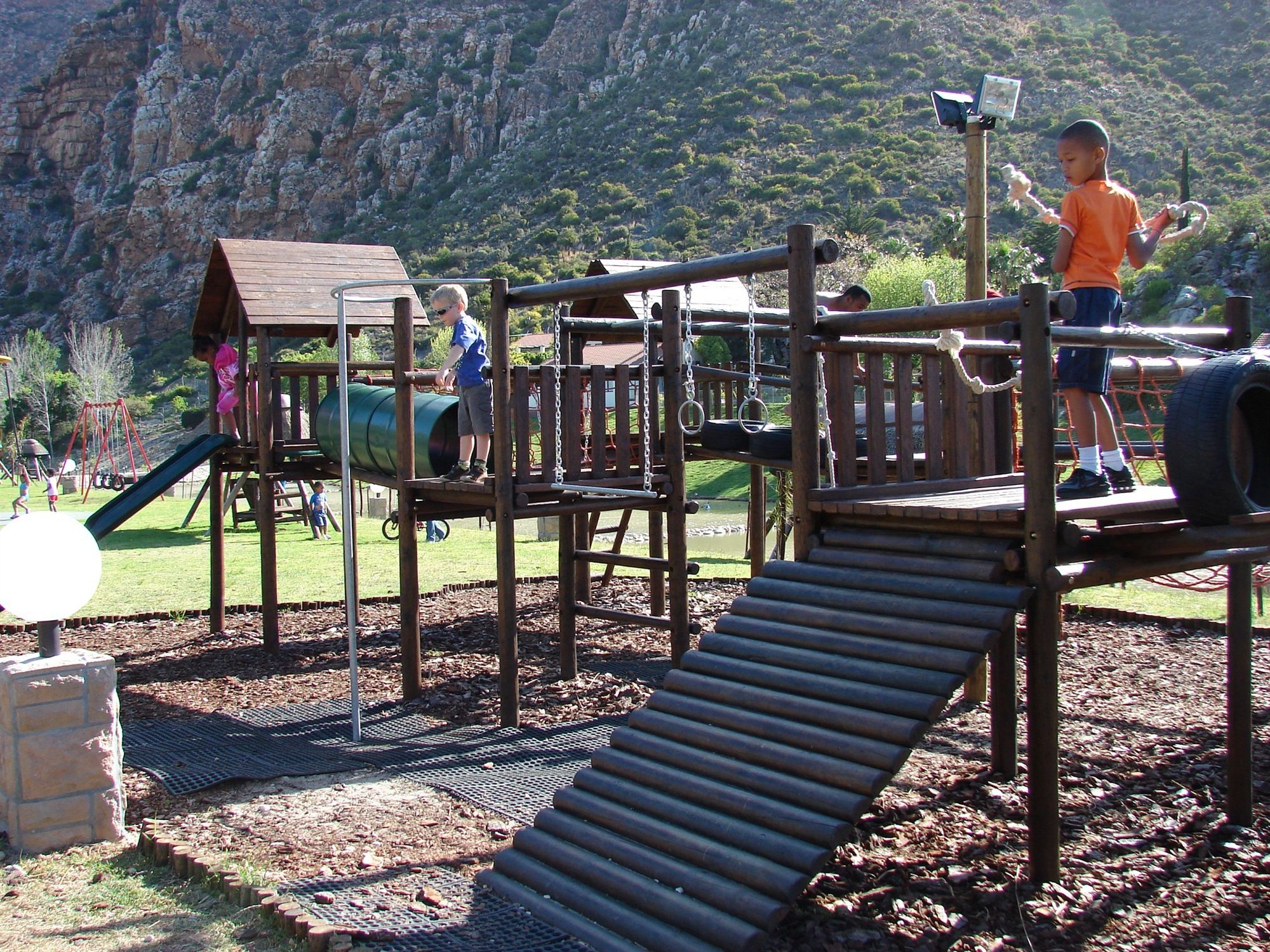 Фото Montagu Springs Resort