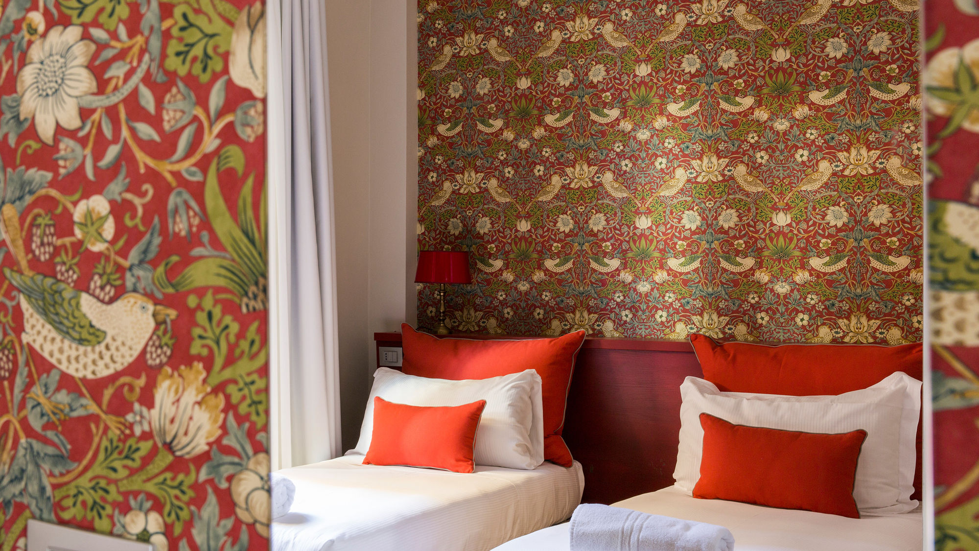 Фото Monti First