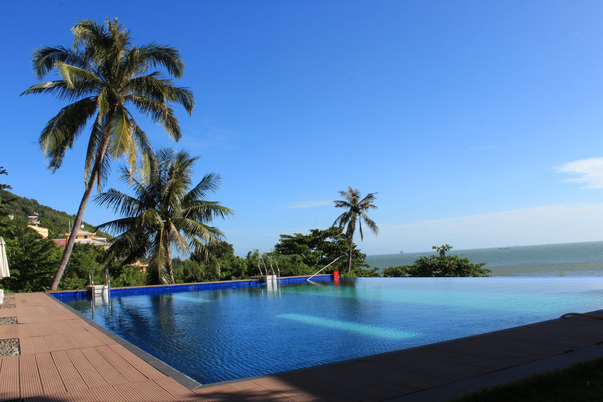 Фото Léman Cap Resort & SPA