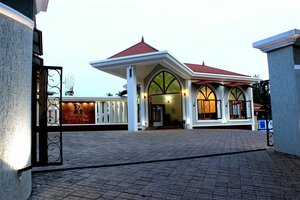Гостиница The Grand Leoney Resort