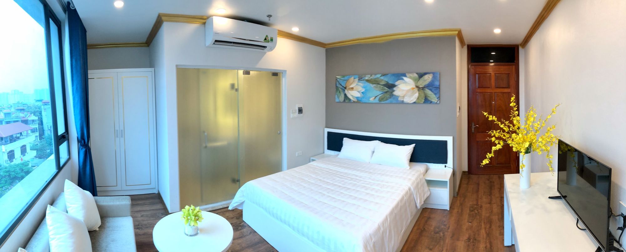 Фото Honeymoon Hotel & Apartment