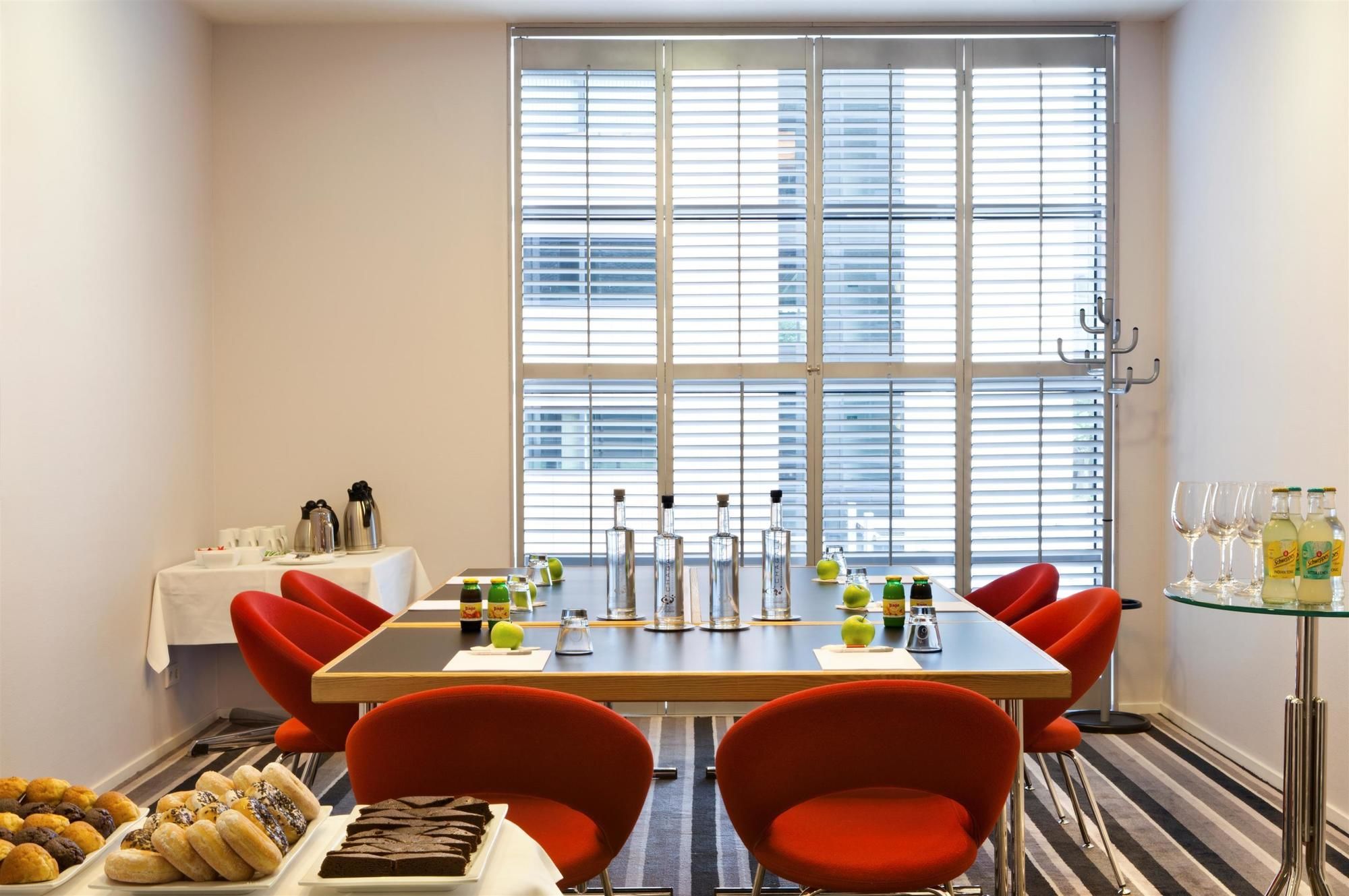 Фото Отель Plaza Premium Grand Winston