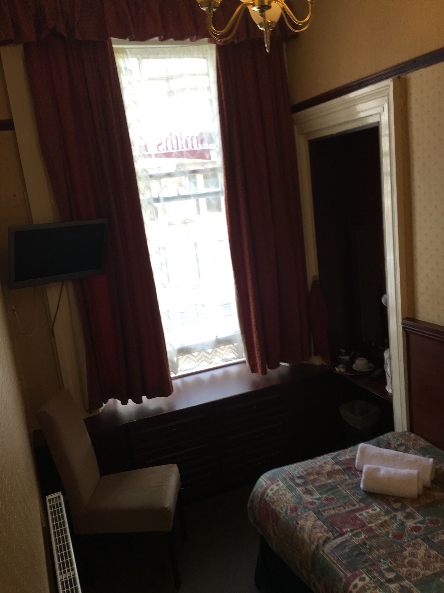 Фото Smiths Hotel