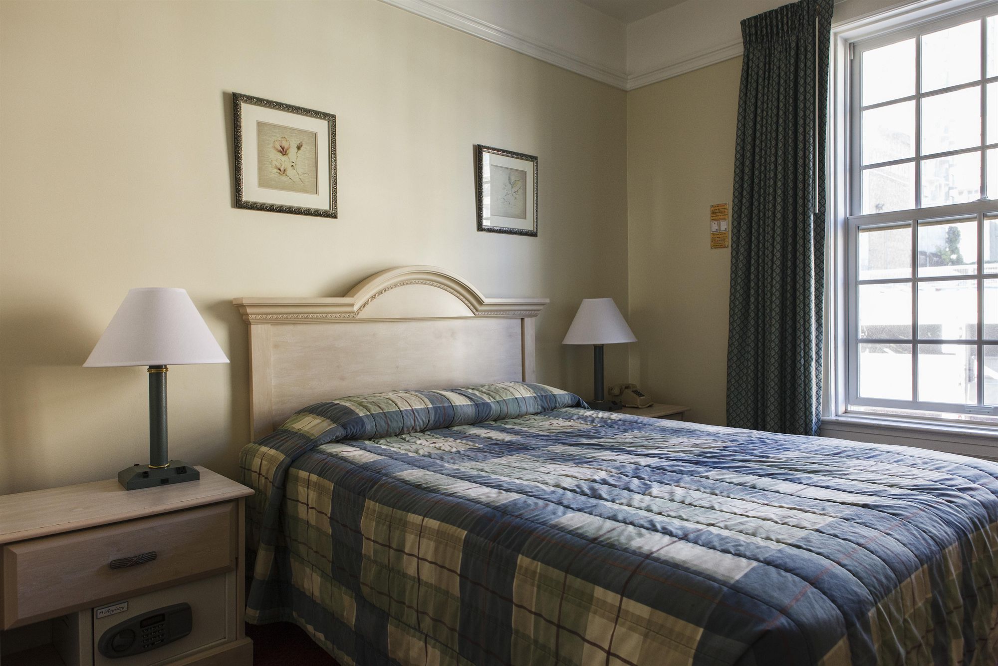 Фото Grant Hotel