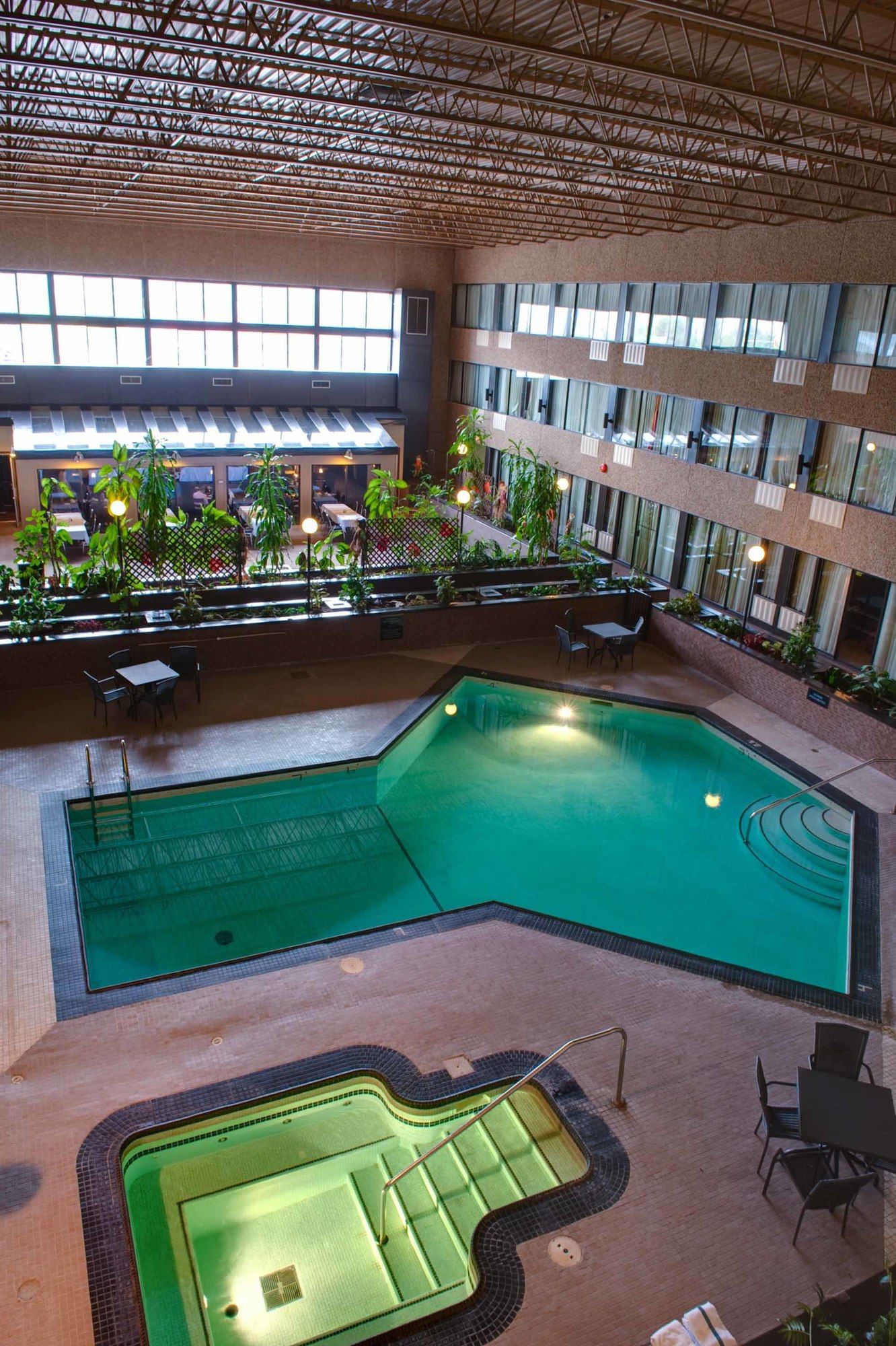 Фото Sandman Hotel Castlegar