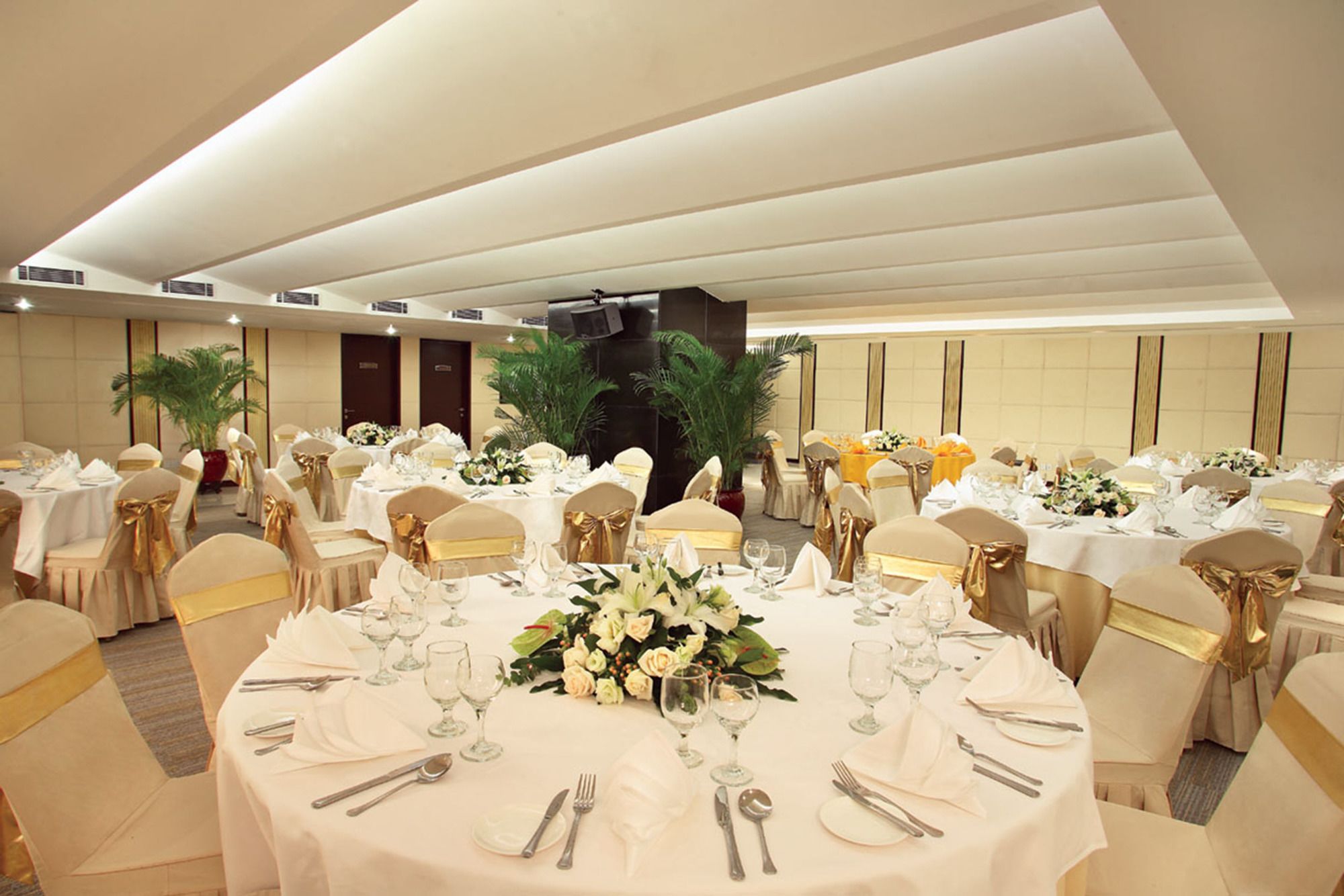 Фото The Pavilion Century Tower