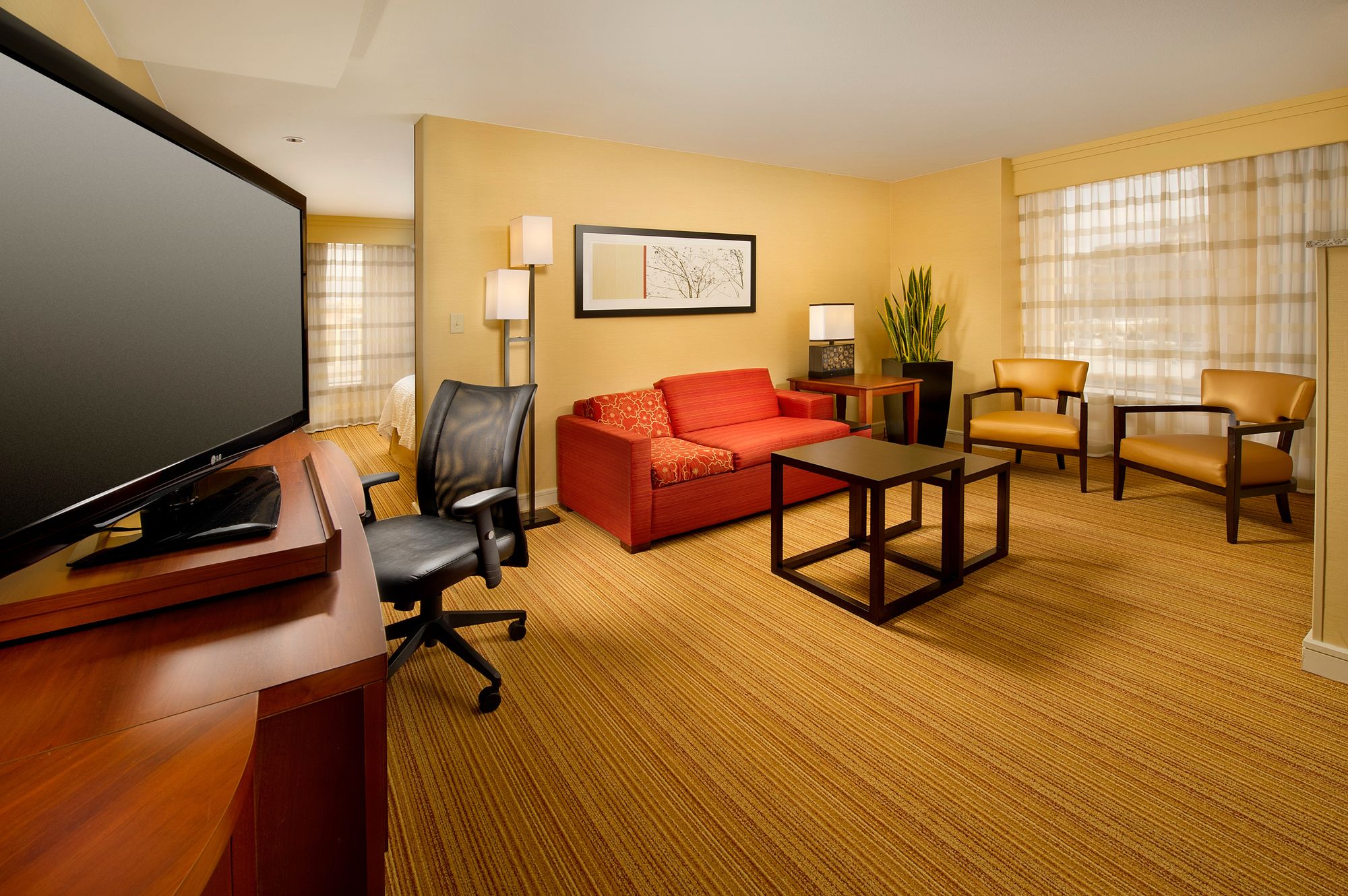 Фото Courtyard by Marriott Amarillo Downtown