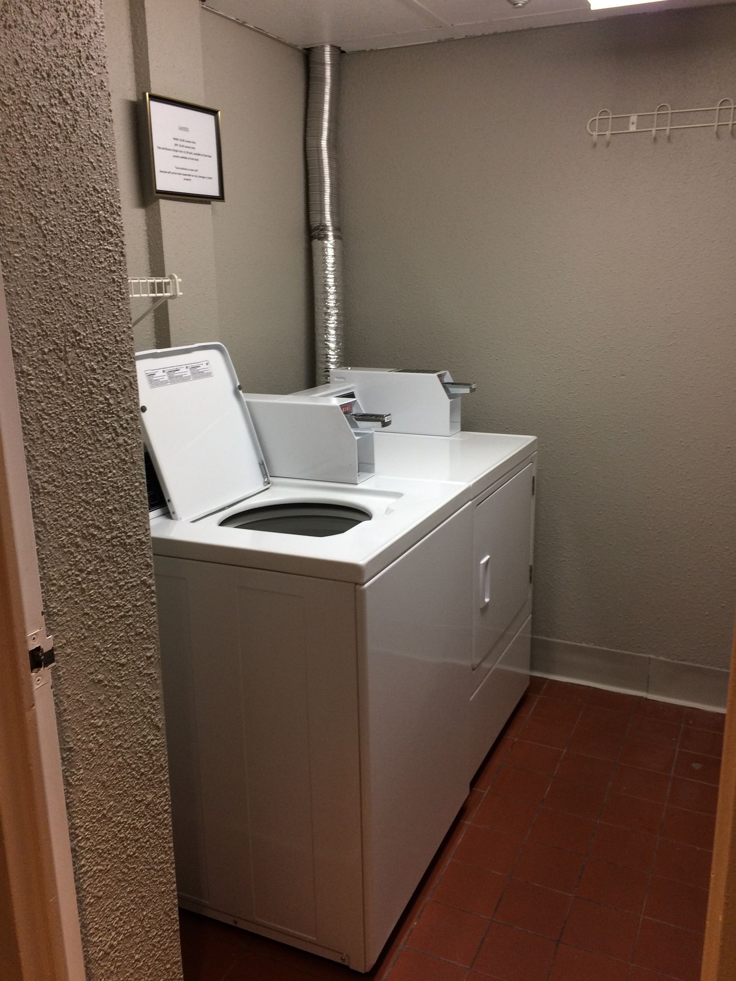 Фото Ramada by Wyndham Cornwall