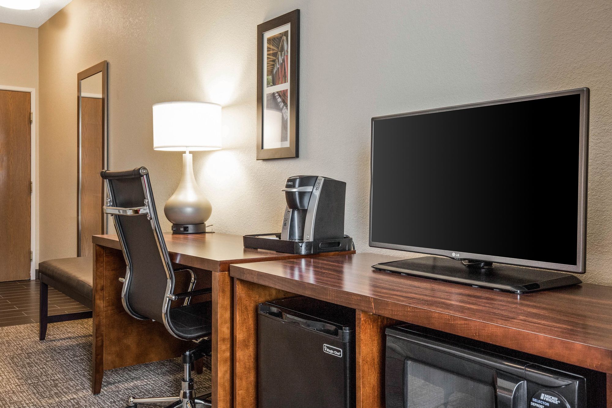 Фото Comfort Inn La Porte