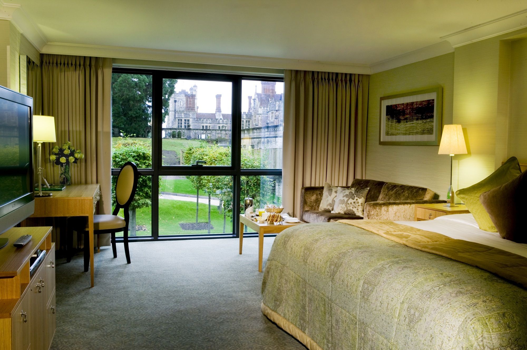 Фото Rhinefield House Hotel