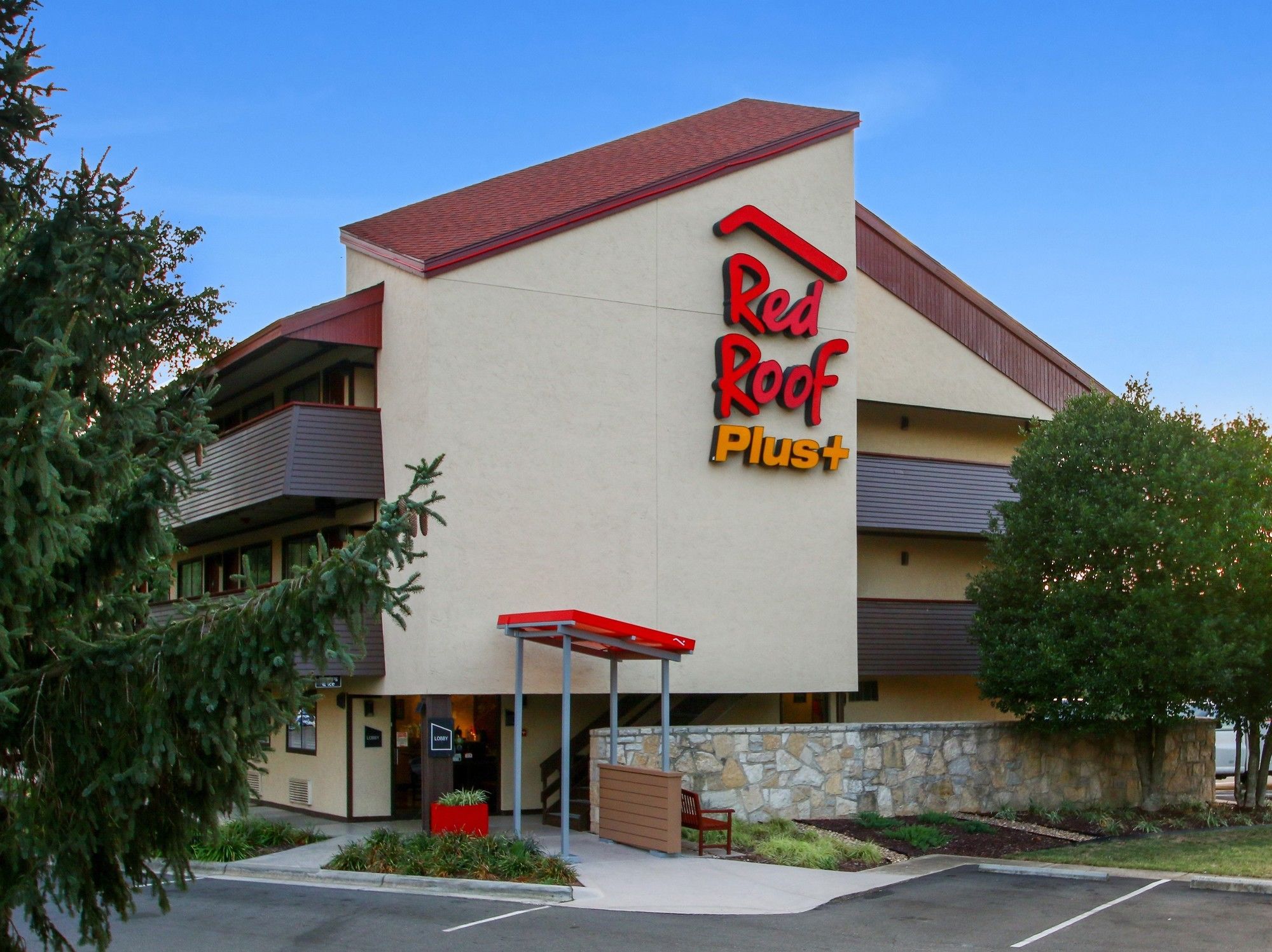 Фото Red Roof Inn Plus+ Statesville