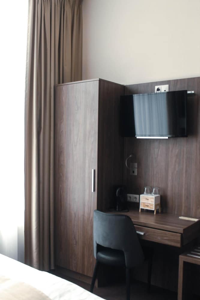 Фото Hotel Aadam Wilhelmina