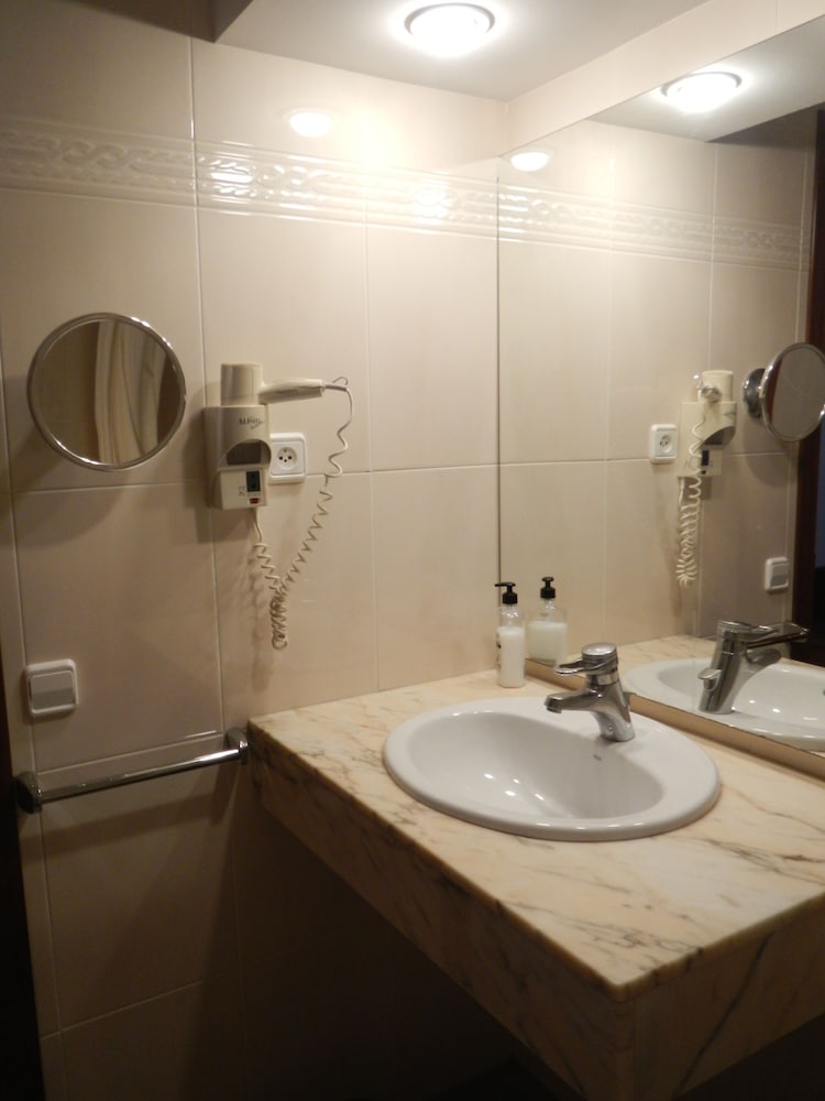 Фото Hostal Vila del Mar