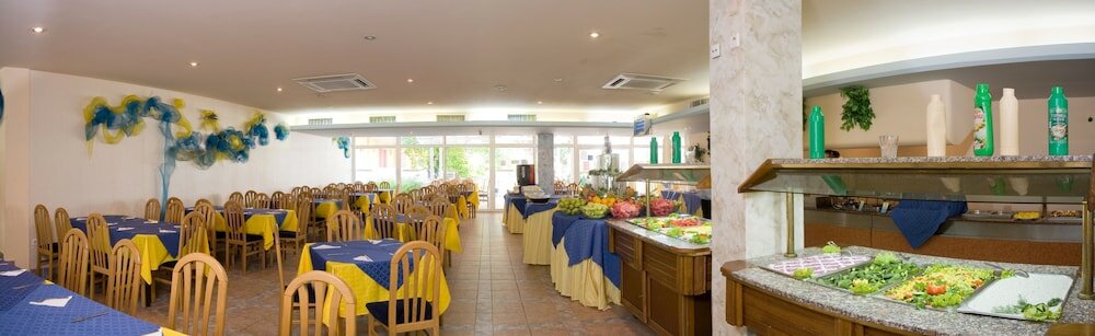 Фото Hotel Oasis