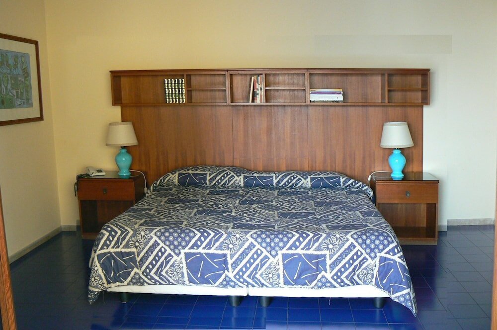 Фото Marbela Apartments & Suites