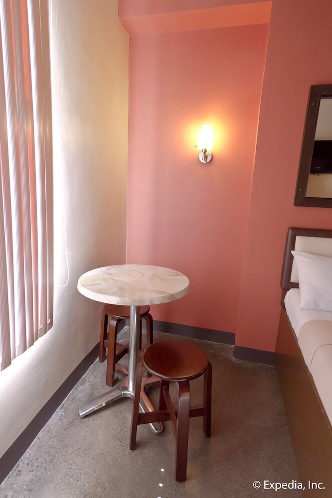 Фото Express Inn - Mactan Hotel