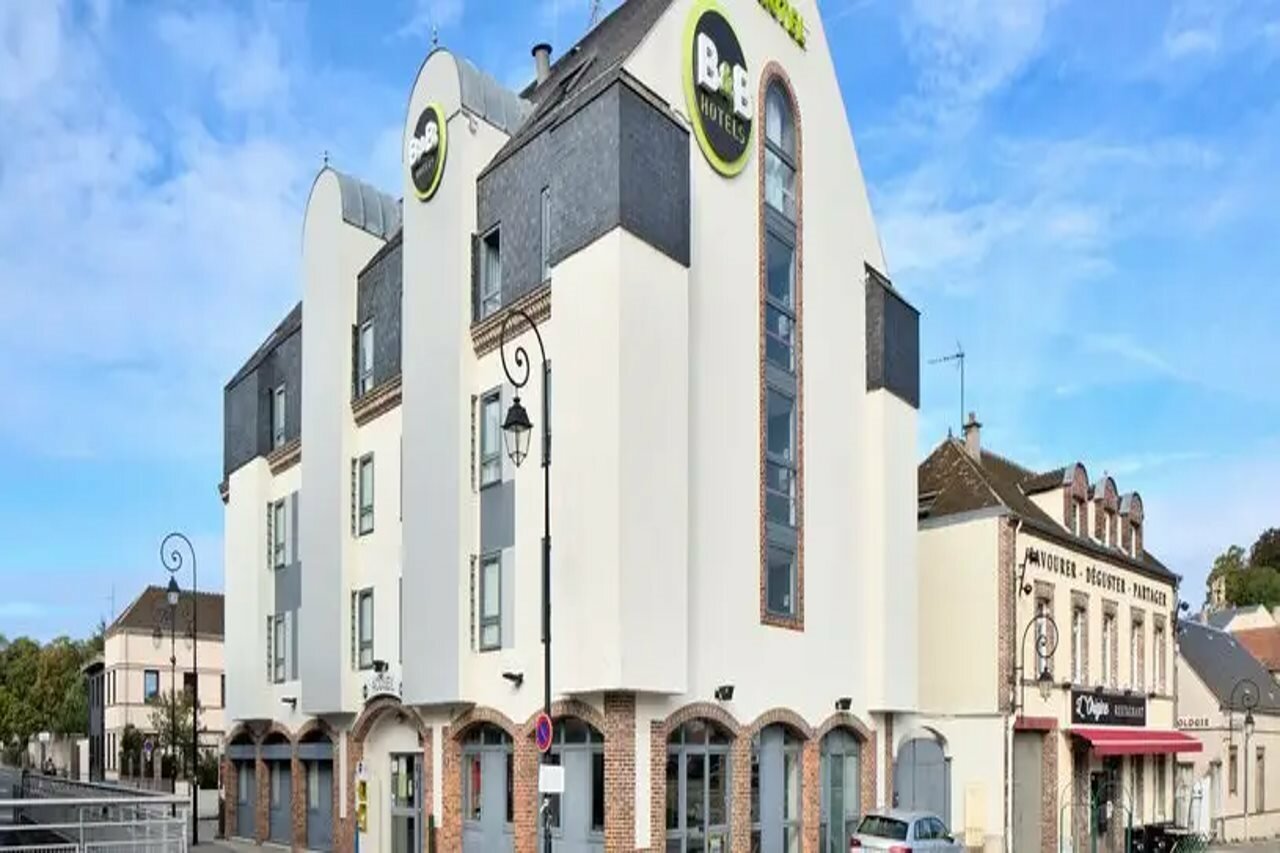 Фото B&b Hotel Dreux Centre