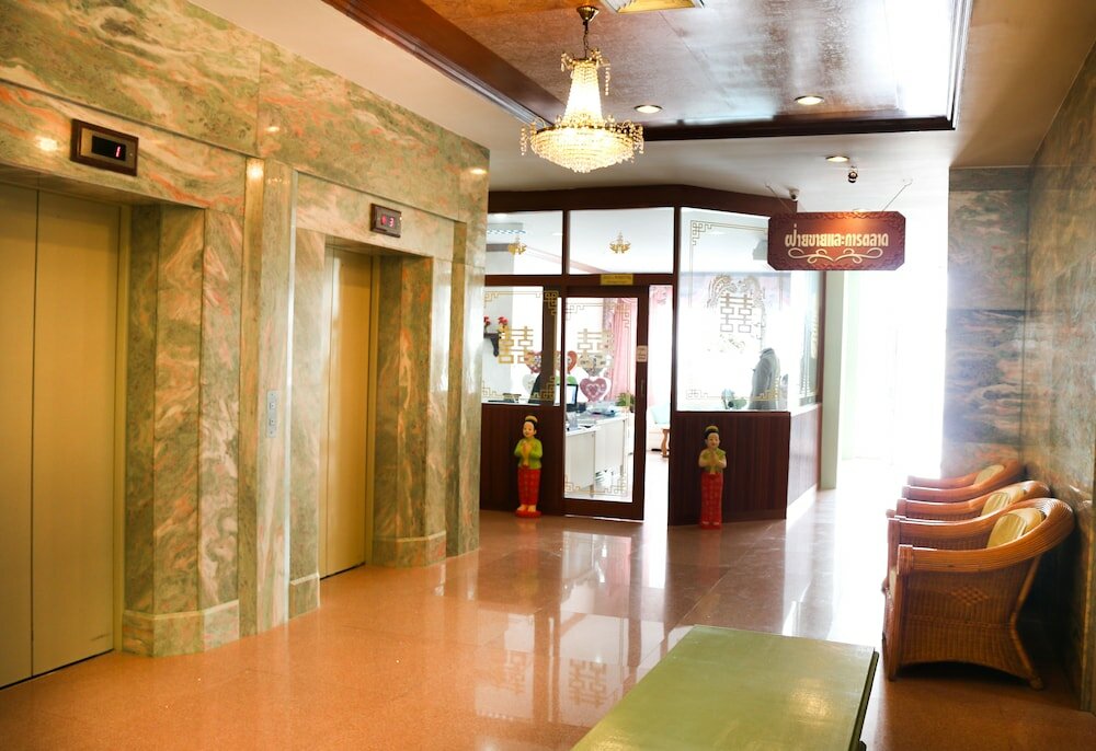 Фото Thong Tarin Hotel