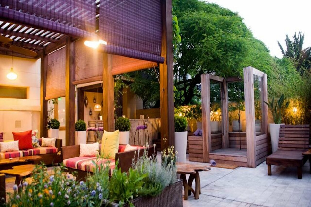 Фото отеля 1