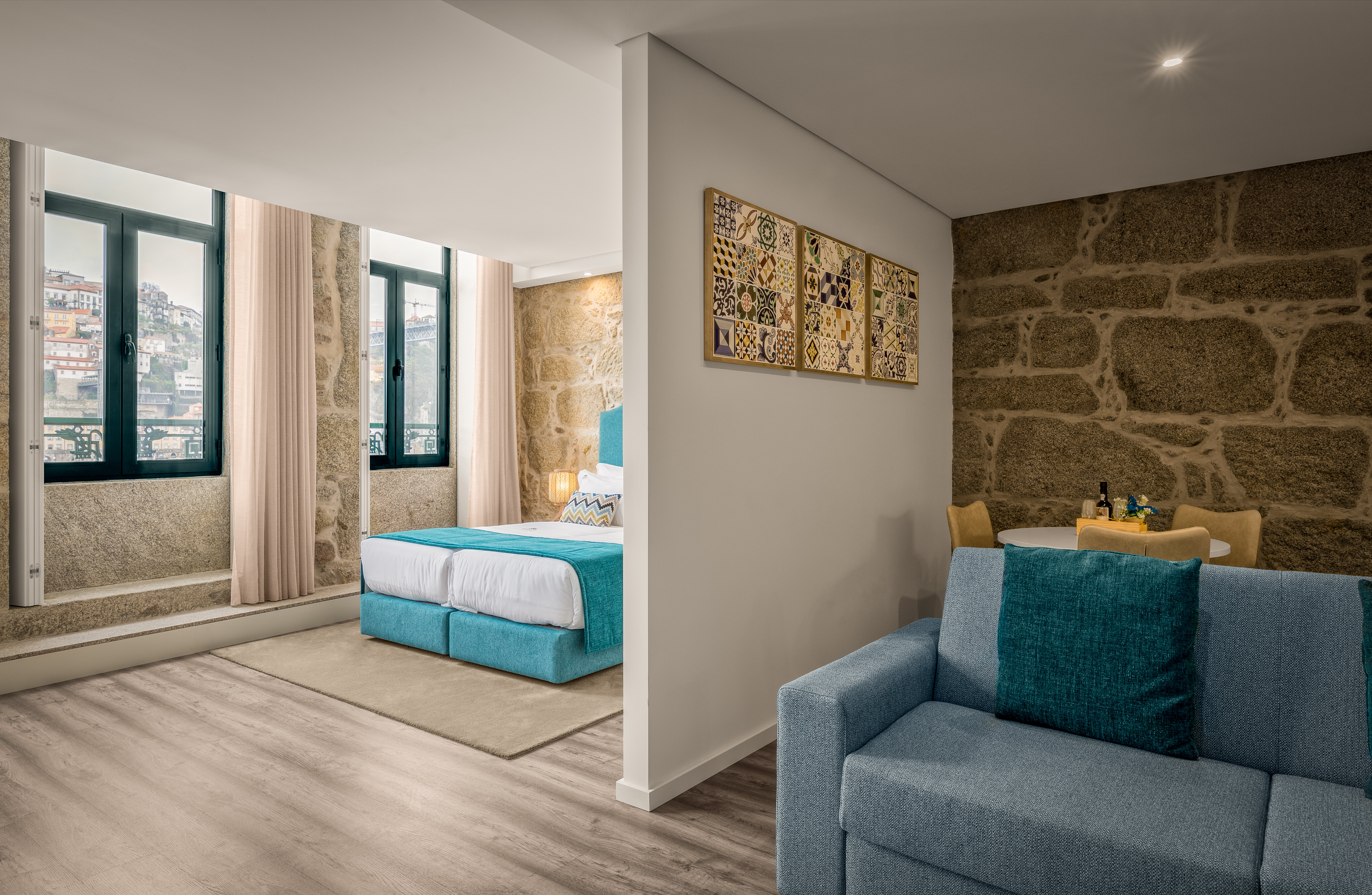 Фото 296 Heritage Apartments