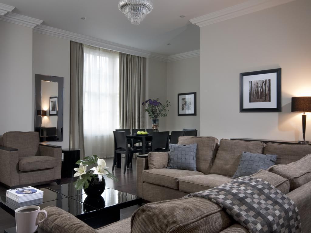 Фото Chilworth Court