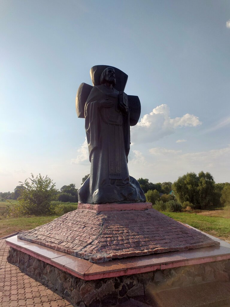 Памятник, мемориал К. Туровский, Туров, фото