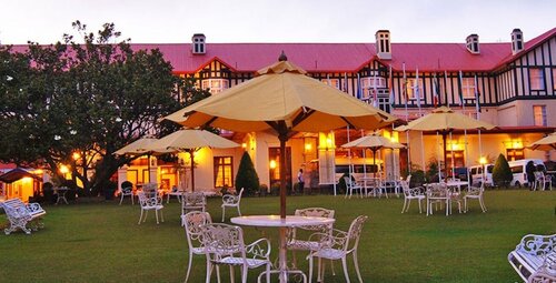 Гостиница The Grand Hotel Nuwara Eliya в Нувара-Элии
