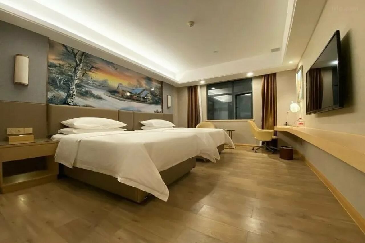Фото Vienna 3 Best Hotel Guangzhou Guangzhou Tower