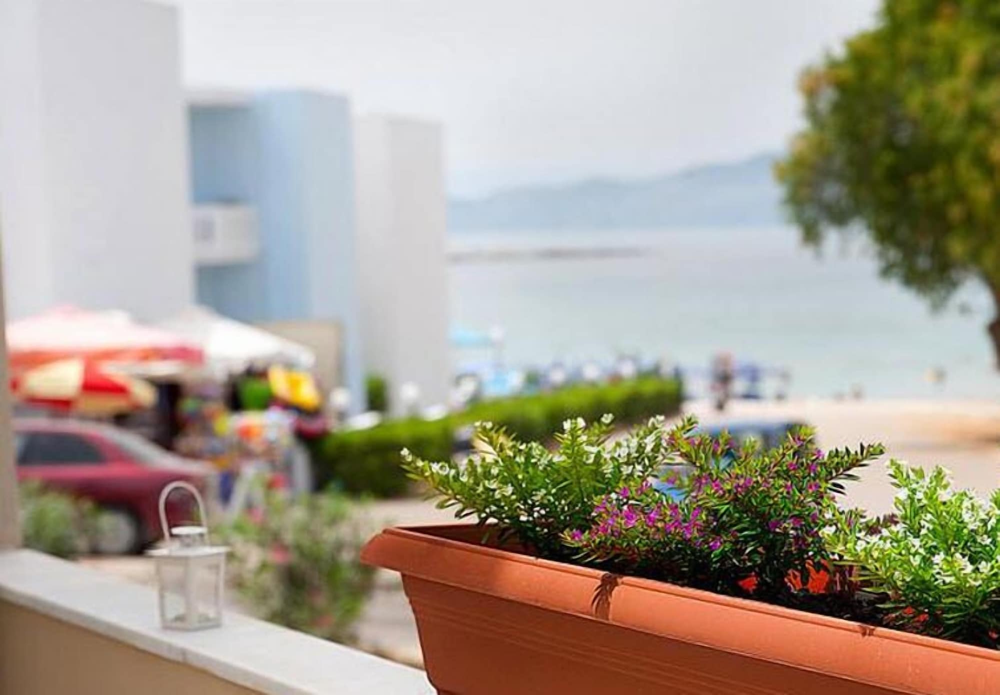 Фото Marathakis Apartments