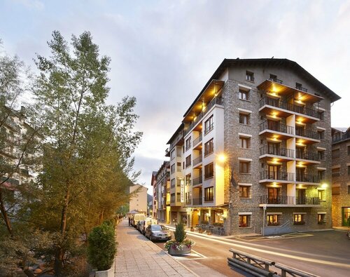 Гостиница Hotel Univers в Энкаме
