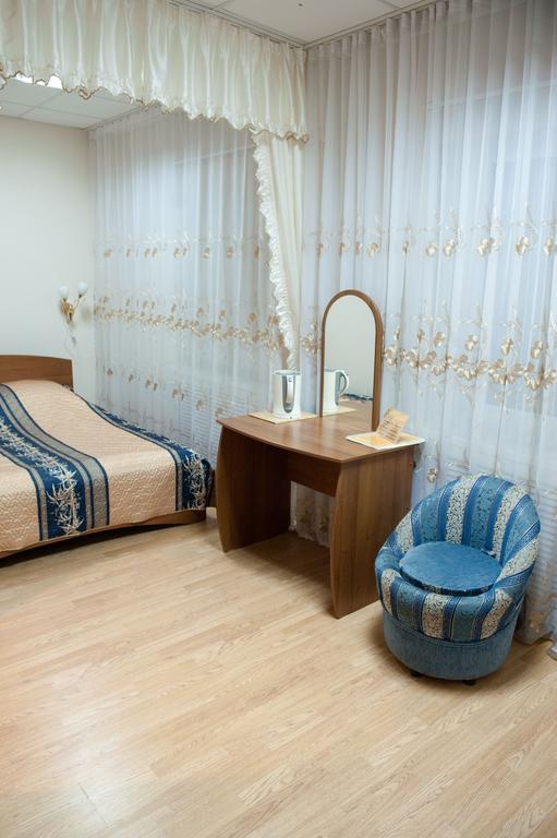 Фото У двух львов