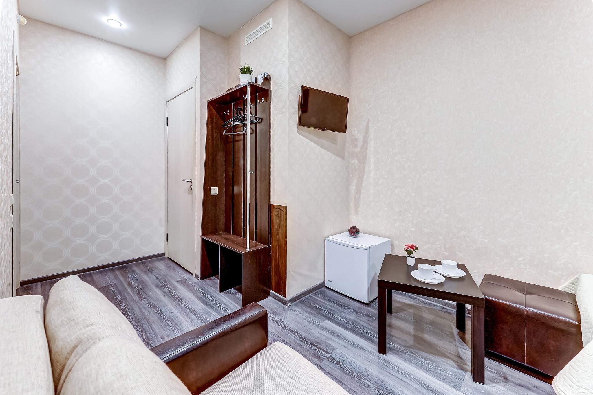 Фото Август