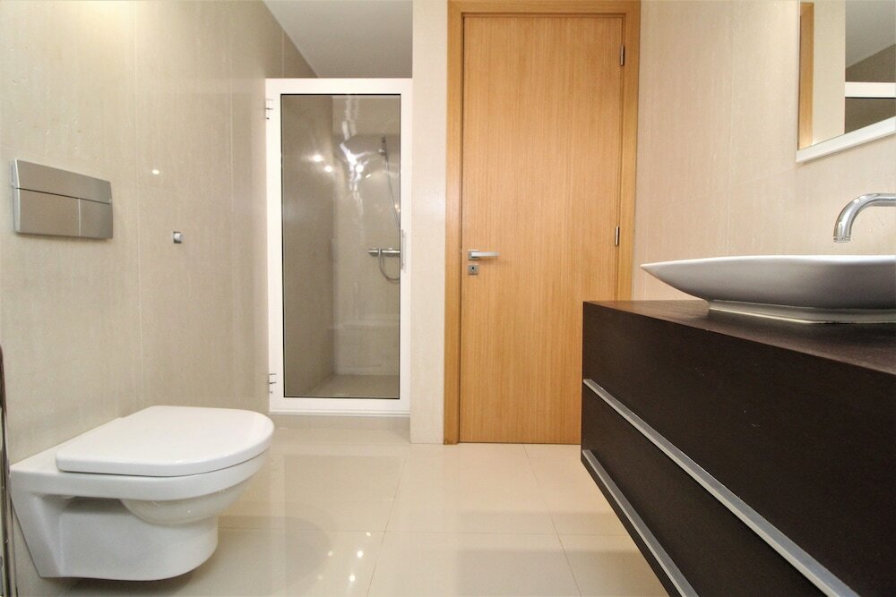 Фото Living Apartment With Private Pool, Jacuzzi and Gym