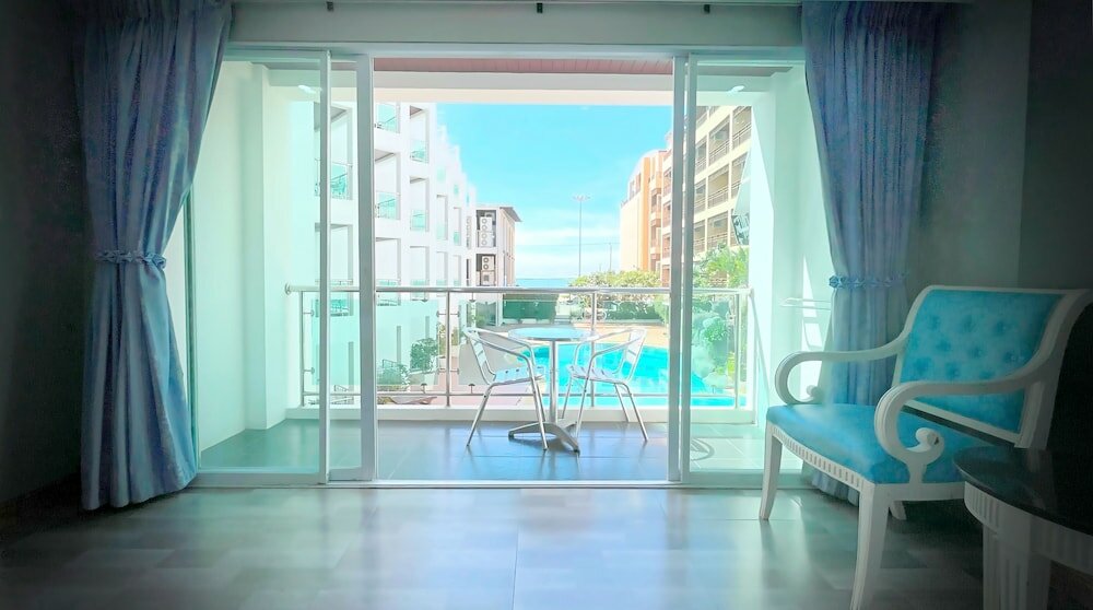 Фото Dragon Beach Resort