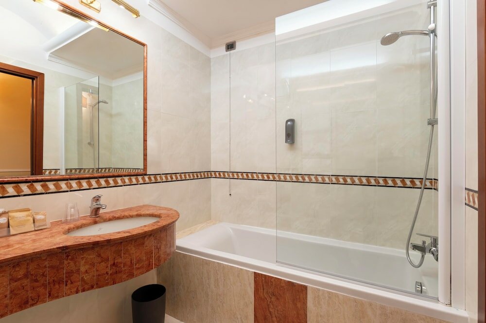 Фото Hotel Hiberia