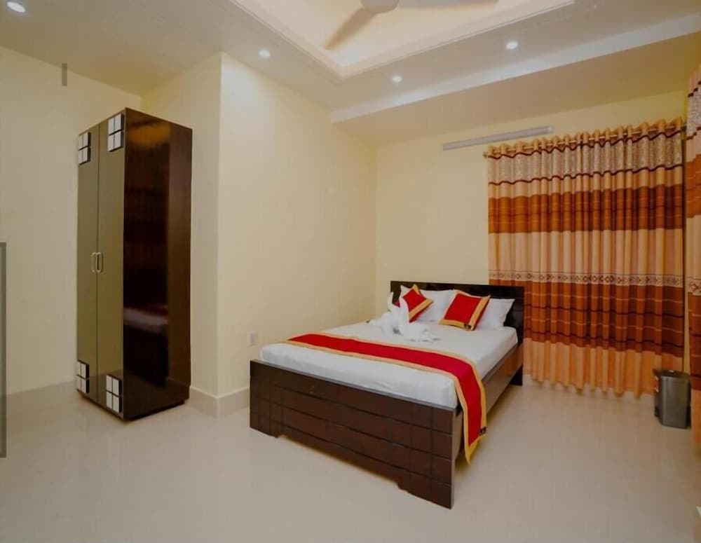 Фото Adarsha Palace Hotel