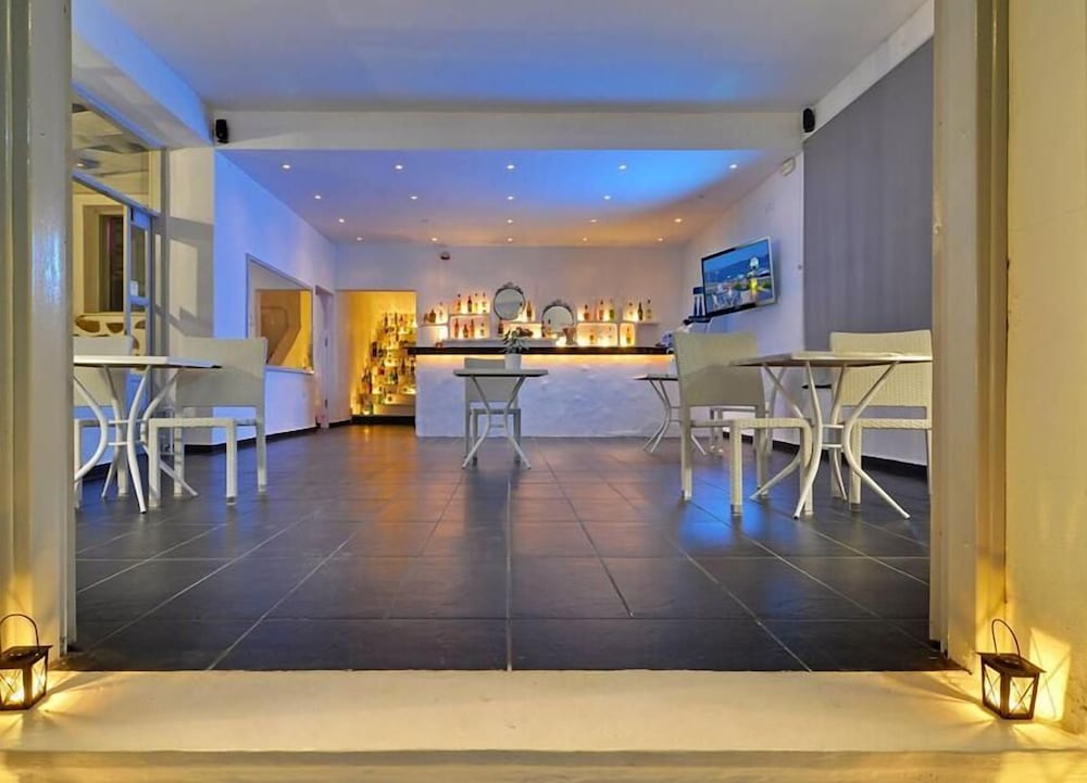 Фото Hotel Adamas