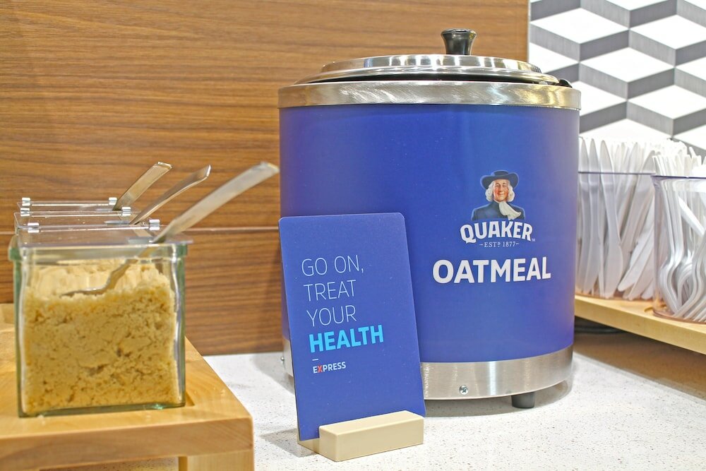 Фото Holiday Inn Express Hotel & Suites Dallas South - Desoto, an Ihg Hotel