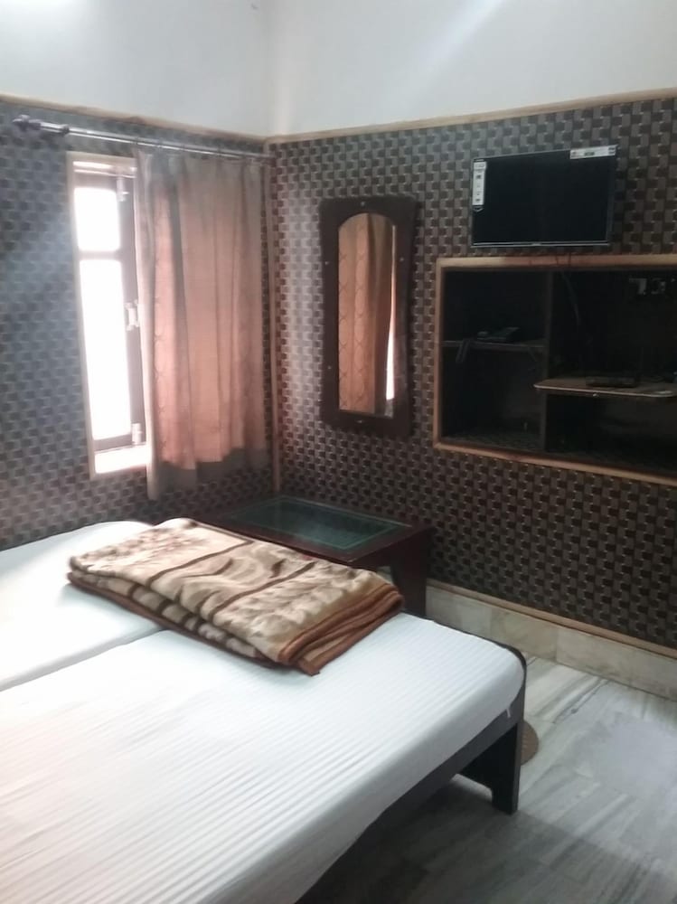 Фото Teerth Guest House