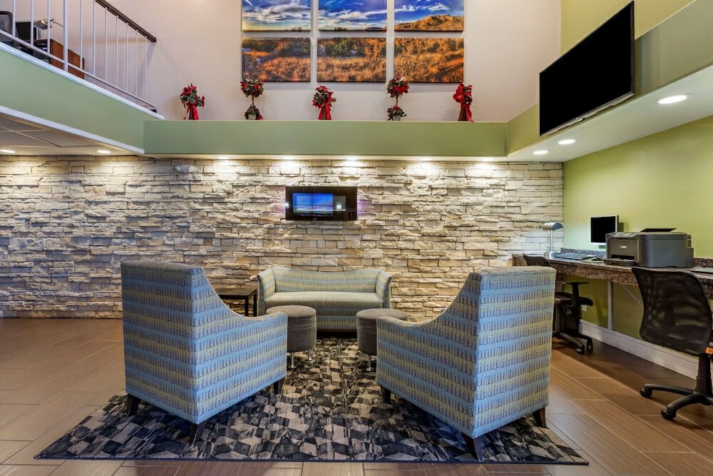 Фото Best Western Airport Albuquerque InnSuites Hotel & Suites