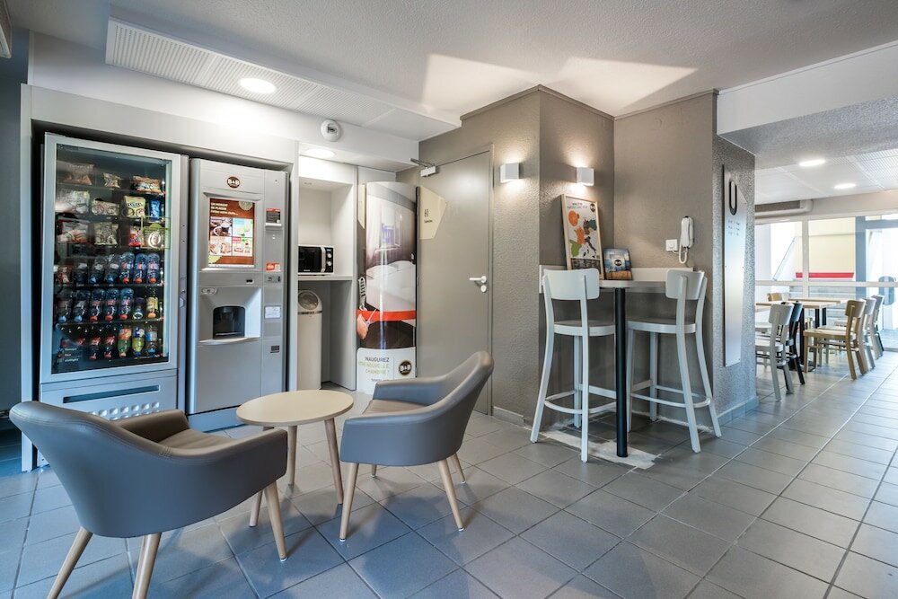Фото B&b Hotel Evry Lisses 1