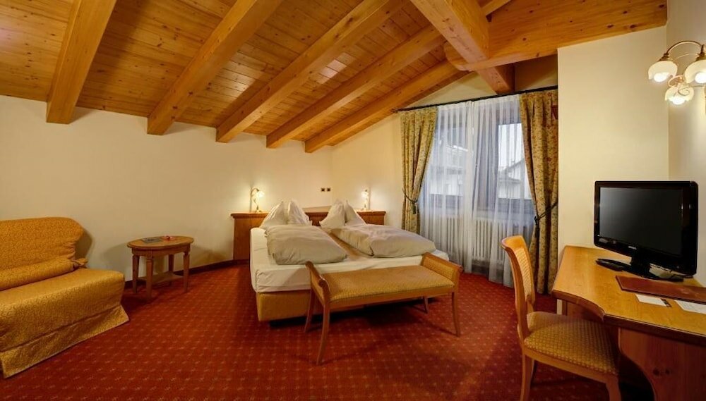 Фото Hotel Ravelli