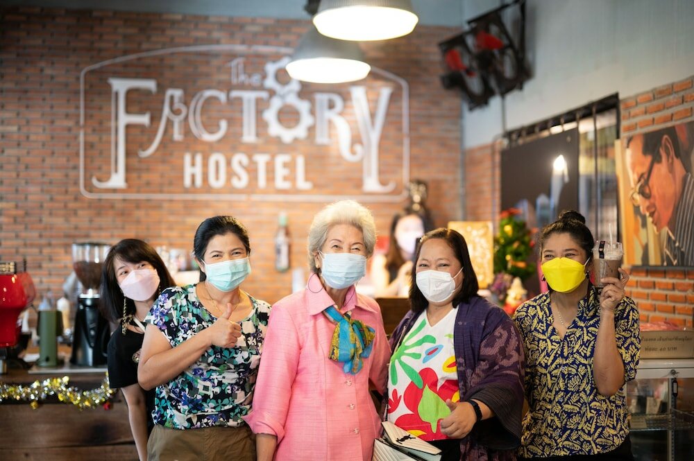 Фото The 8 Factory Hostel Phitsanulok