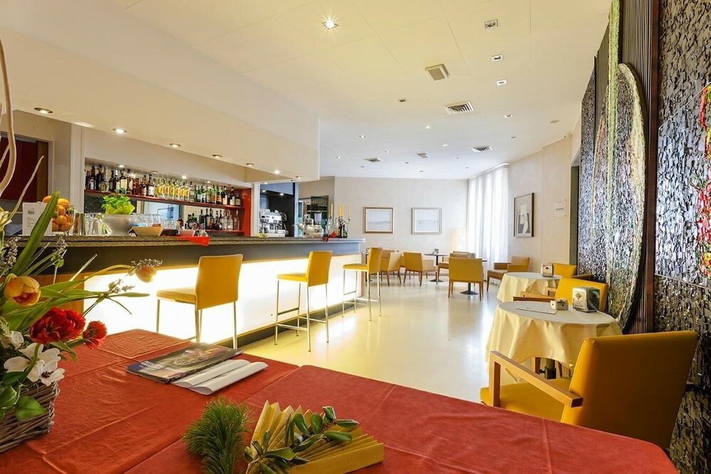 Фото Grand Hotel President